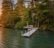 Winnipesaukee Lakefront |Dock + Kayaks| Cottage