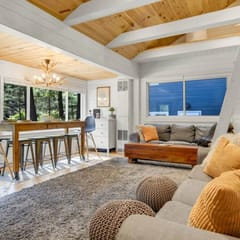 Lake Winnipesaukee Cottage | Beach + Paddleboards