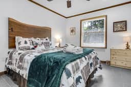 Cozy Retreat | Game Room + Fire Pit | Winni