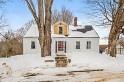 Farm Stay | Animals + Fire Pit | Lakes Region