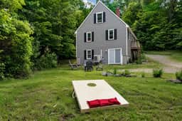 Dog Friendly Getaway | Fire Pit + Yard