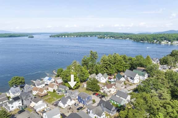 Weirs Beach Getaway | Walk to Beach | Winni - Image 1