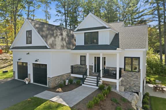 Spacious Retreat | Game Room | Near Winnipesaukee - Image 1