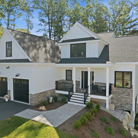Spacious Retreat | Game Room | Near Winnipesaukee - Image 1