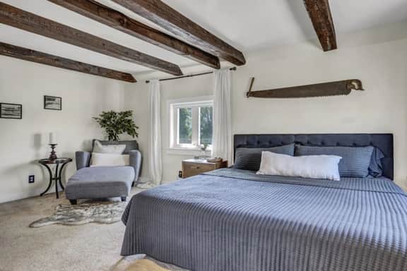 Downtown Luxury |Walk to Shops + Docks | Wolfeboro