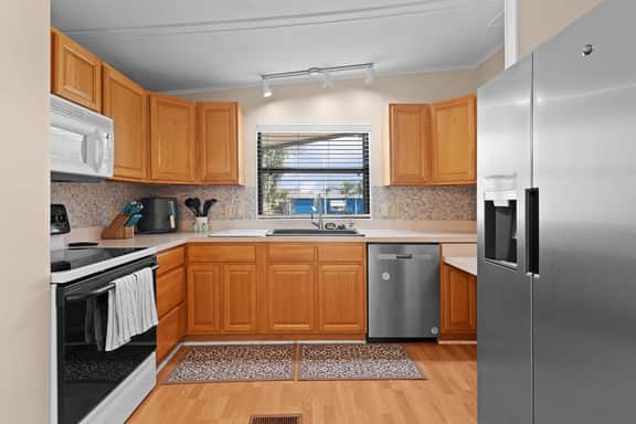 Golden Sun Haven | Pool & Golf Path |The Villages