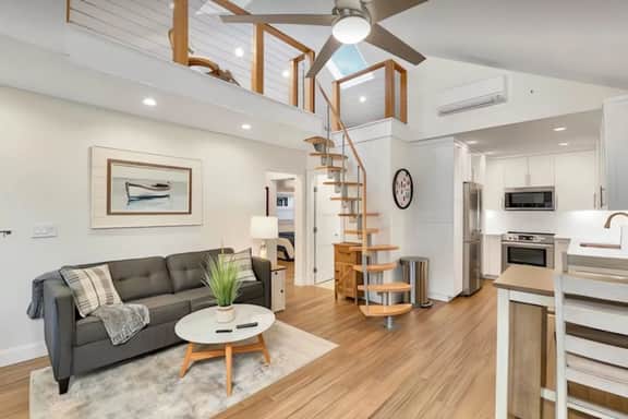 Winnipesaukee Retreat| Beach + Pool| Dock Option
