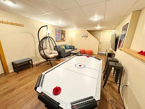 Winnipesaukee Retreat |Hot Tub + Beach |Suissevale