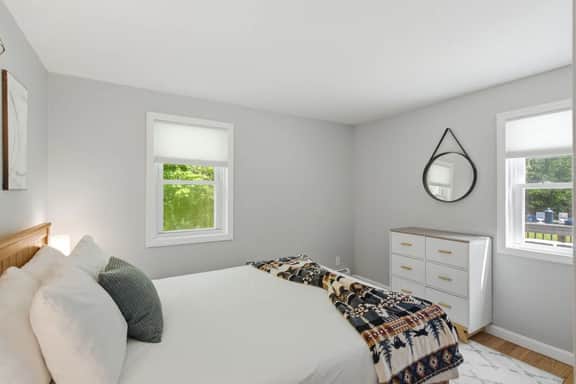 Sunapee Retreat | Fire Pit + Yard| Close to Lake