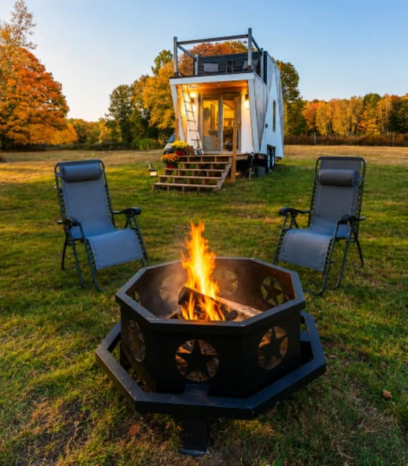 Cozy Tiny Home | Farm + Fire Pit | Lakes Region
